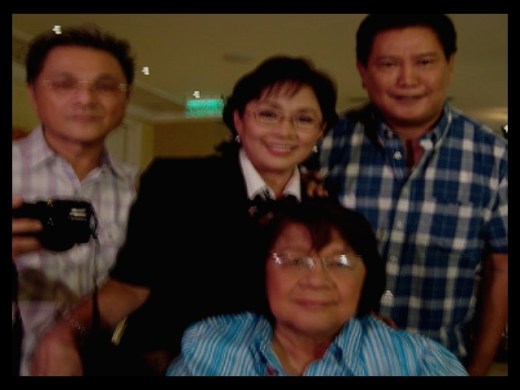 ARTICLES - Mario Bautista Ricky Lo with Vi 11-26 2010